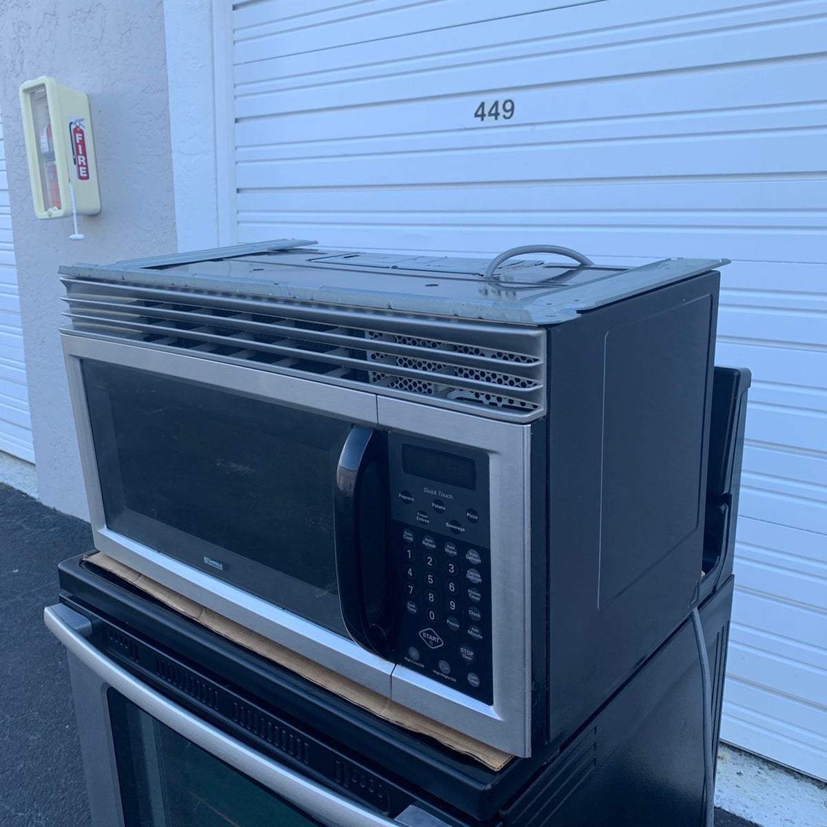 LOT 231 KENMORE MICROWAVE WITH STAINLESS INTERIOR