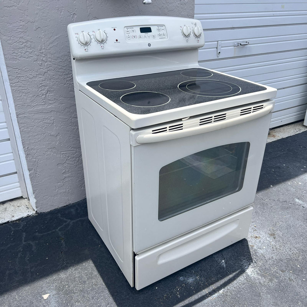 ge white stove electric