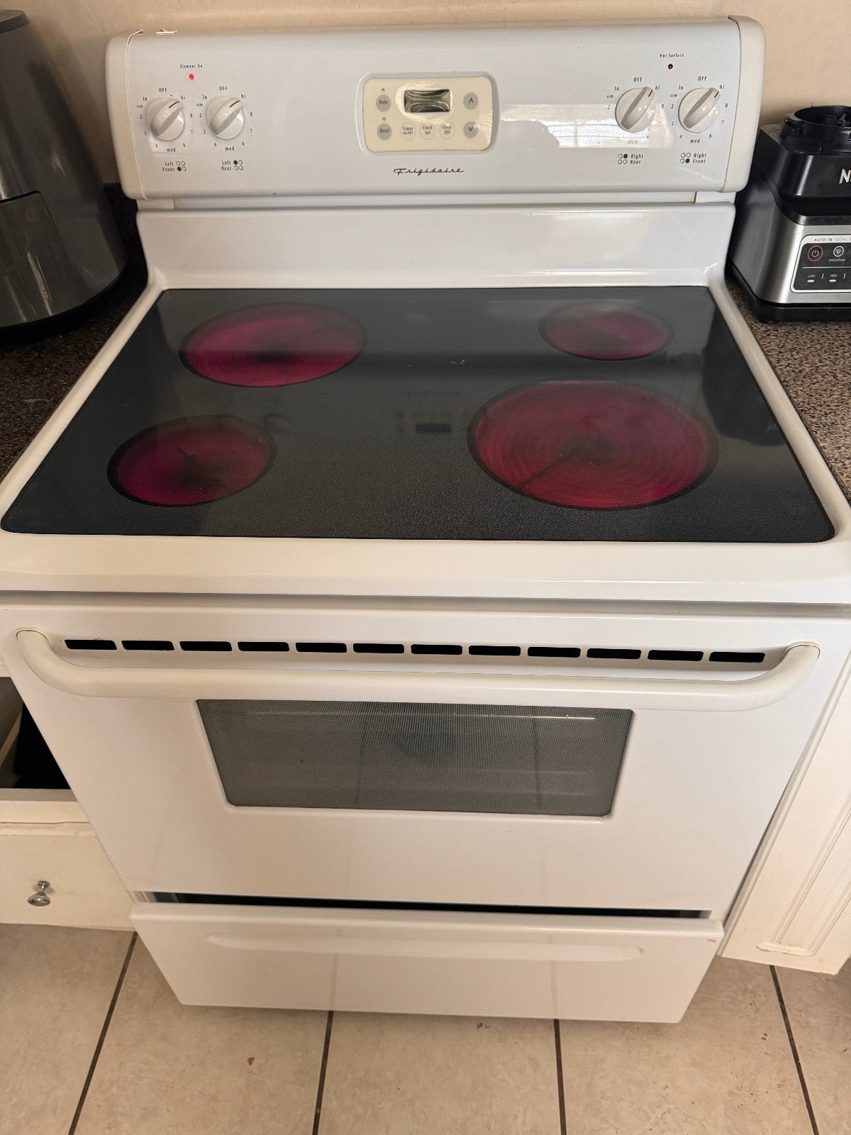 Product Sold - Frigidaire White Electric Stove (Model: FEF336ASE) 100% Satisfied Customer