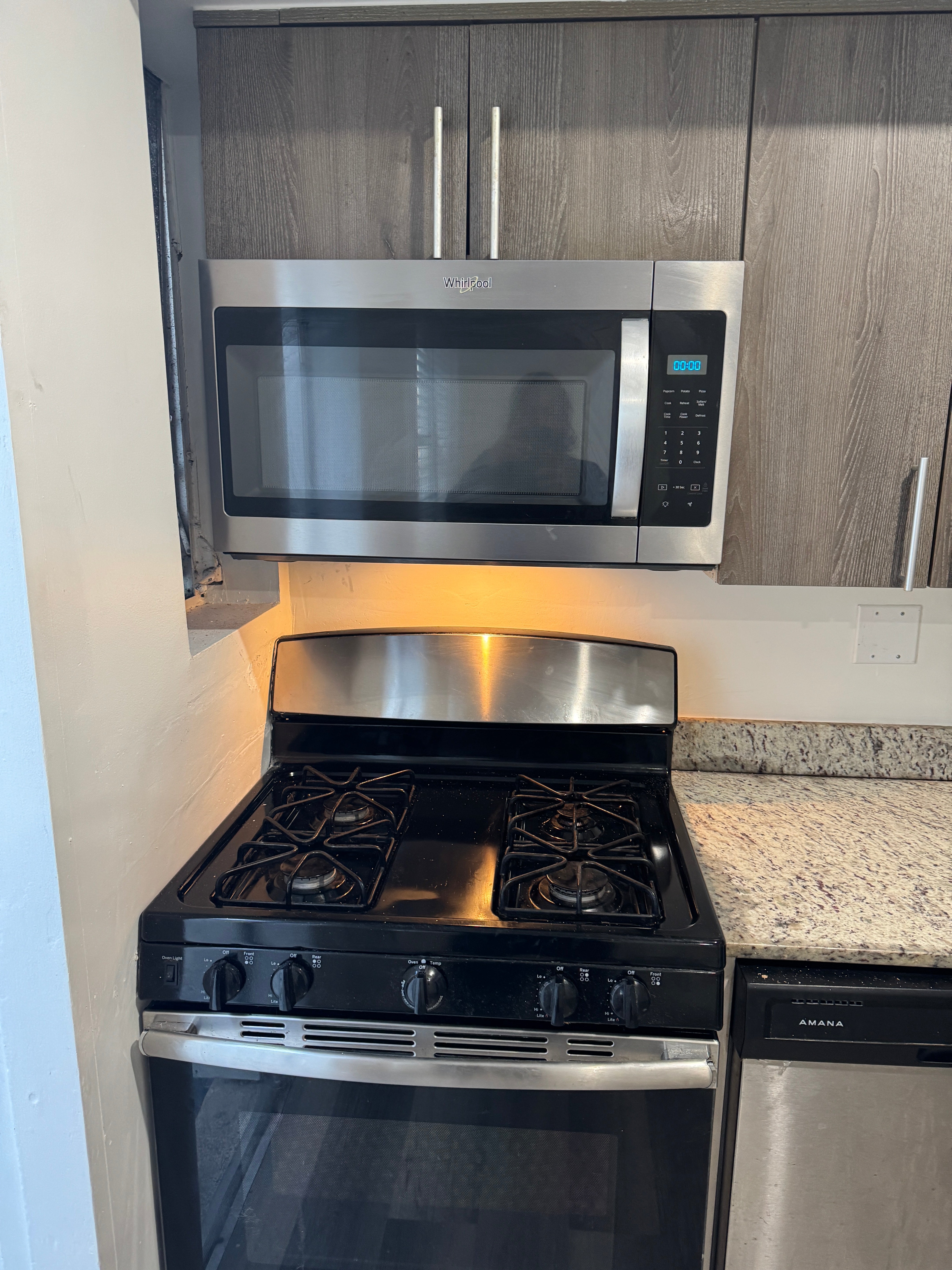 Product Sold – Whirlpool SS Microwave (Model: WMH3101HZ4)