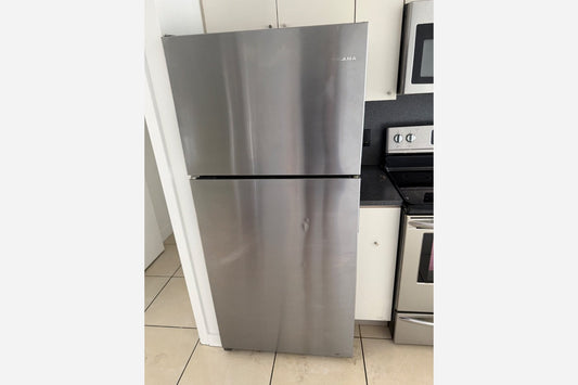 Product Installed – Llevar Amana SS Top and Bottom Refrigerator ART318FFDS03 que abra de derecha a izq