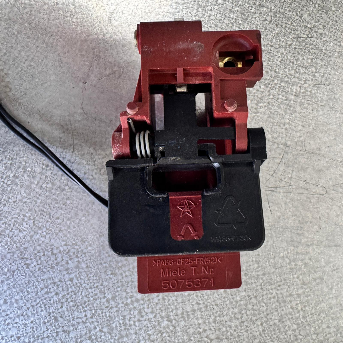 Miele Dishwasher Door Latch (5075371) SCVI PLUS