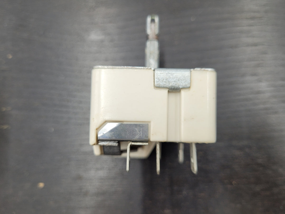 GE Range Surface Element Control Switch, 2,000-watt WB24T10026 / 164D1816P11