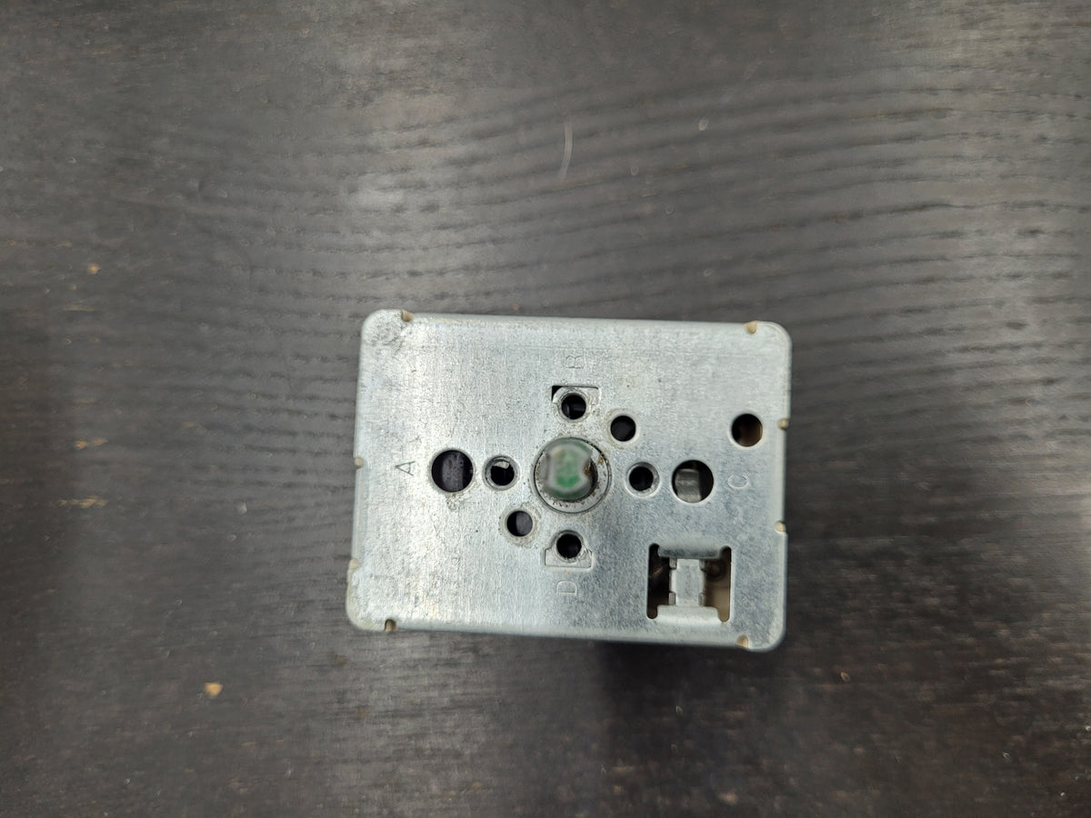 GE Range Surface Element Control Switch, 2,000-watt WB24T10026 / 164D1816P11