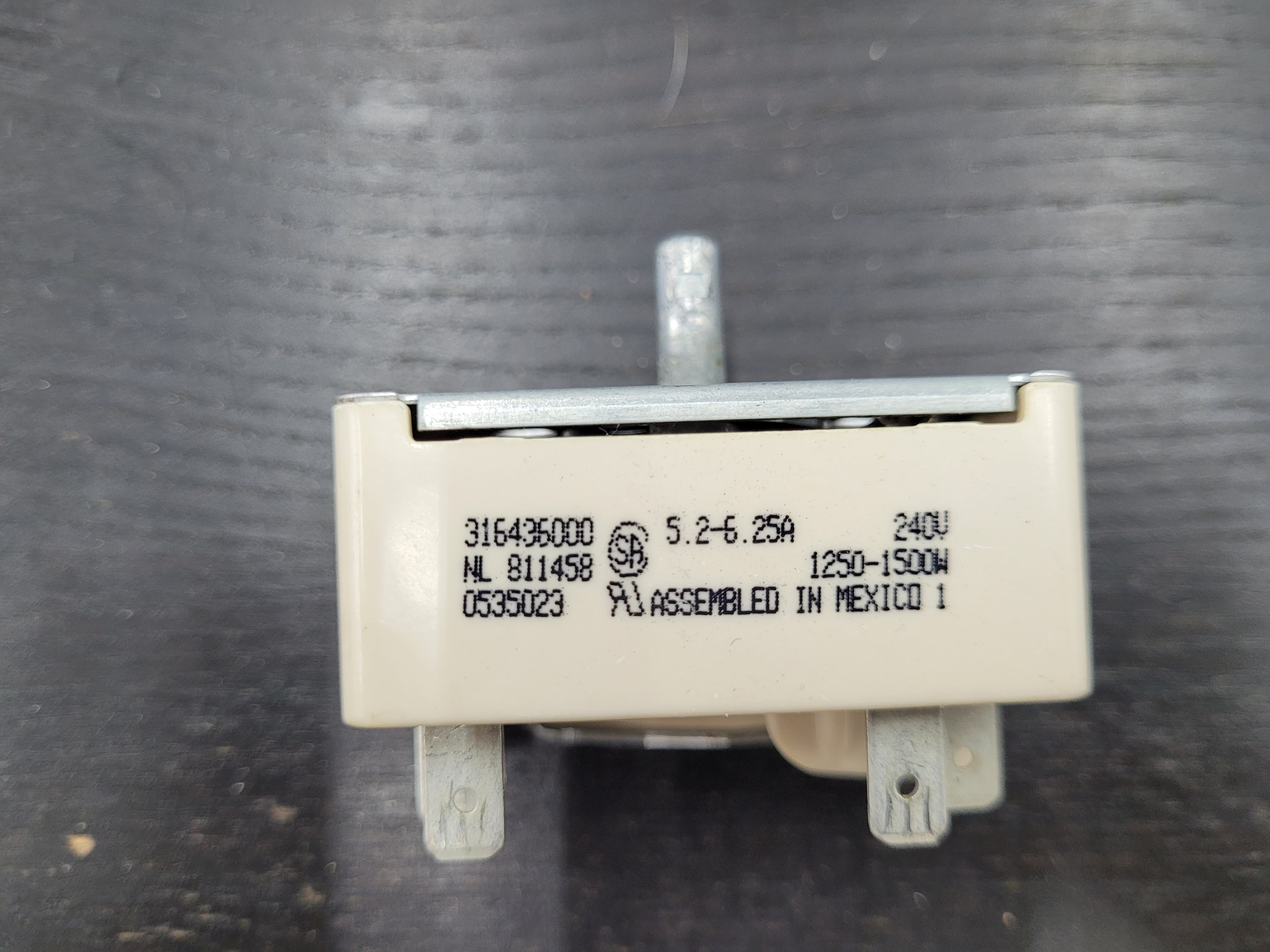 Kenmore-Range-Small-Surface-Element-Control-Switch-316436000