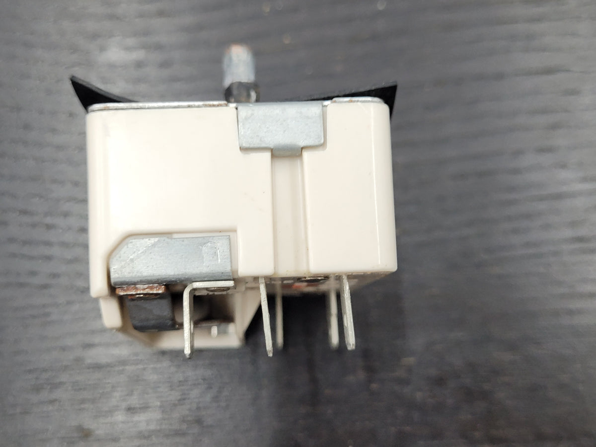 Whirlpool Range Surface Element Control Switch W10600015 (replaces W11162115)