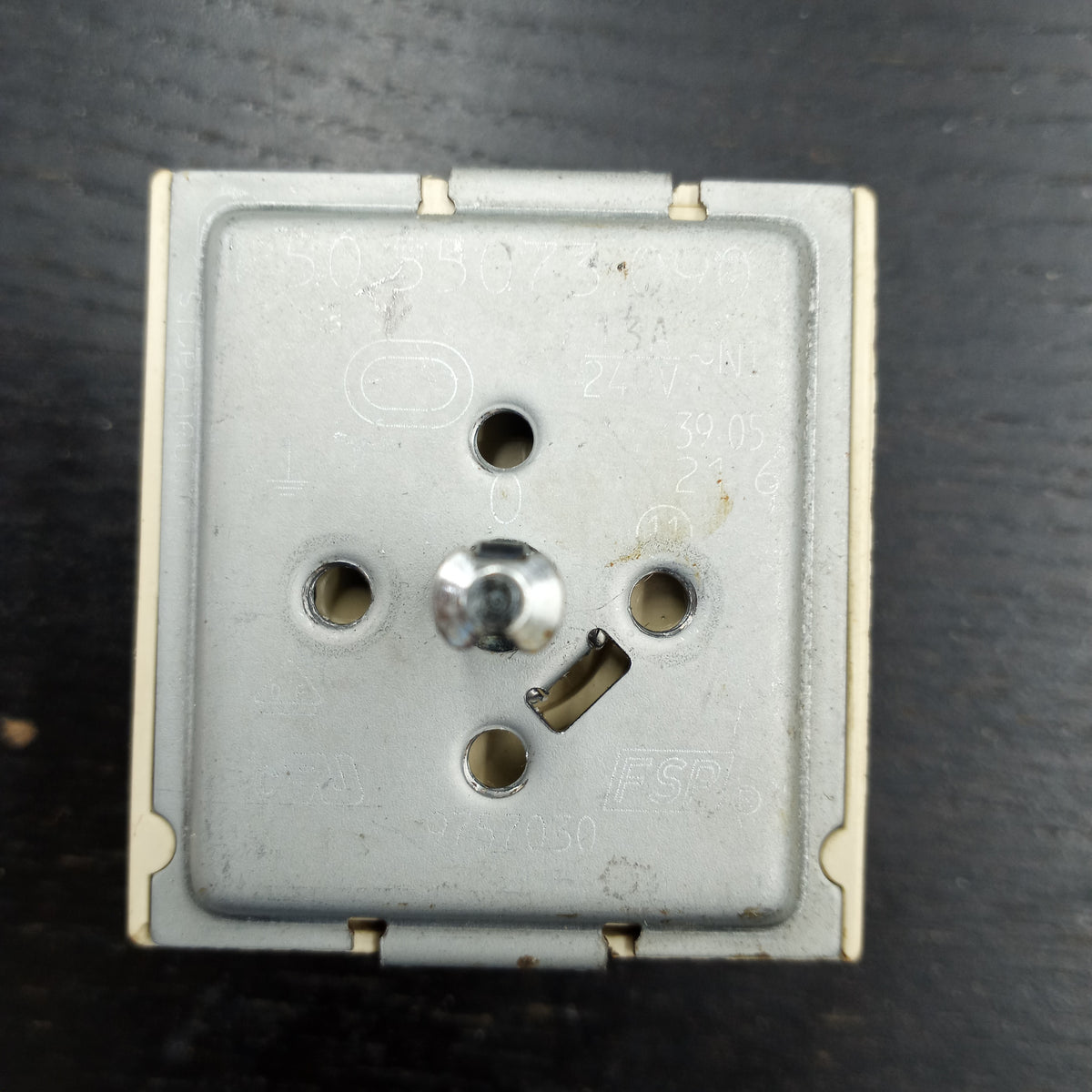 Whirlpool Range Surface Element Control Switch WP9758060