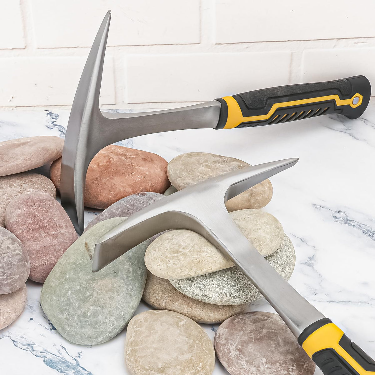 IHDYPPEW 2 Pack 28 OZ Rock Pick Hammer - Professional Forged Brick and Geology Tool, Chipping Hammer for Welding, Superior Pick Axes for Digging & Sheet Metal