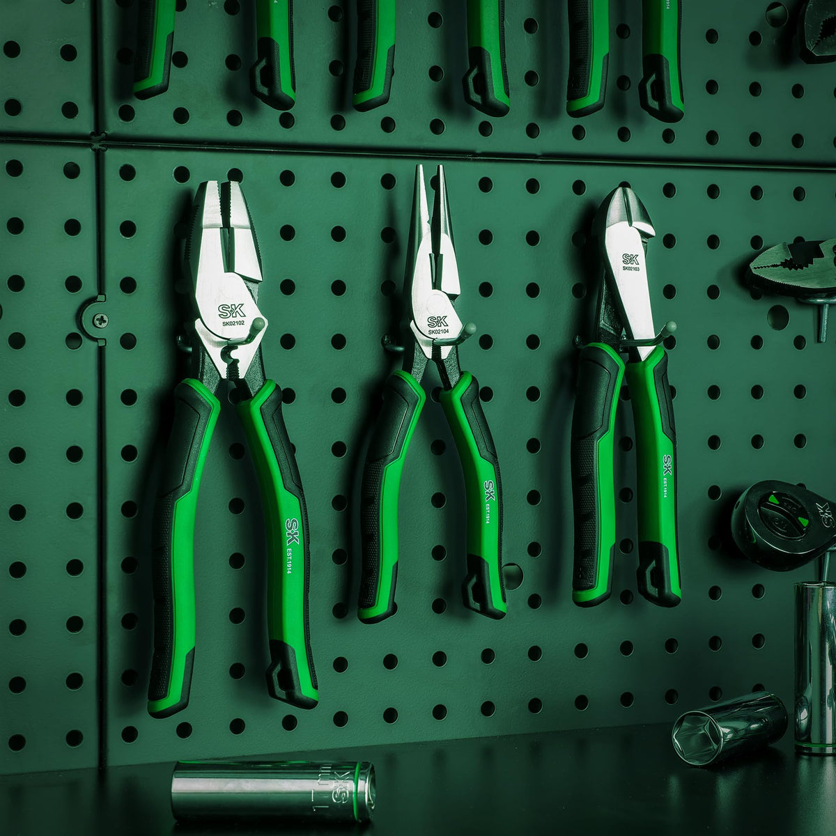 SK 9.5-Inch Linesman Pliers, Laser Hardened Cutting Edges, Cross Teeth