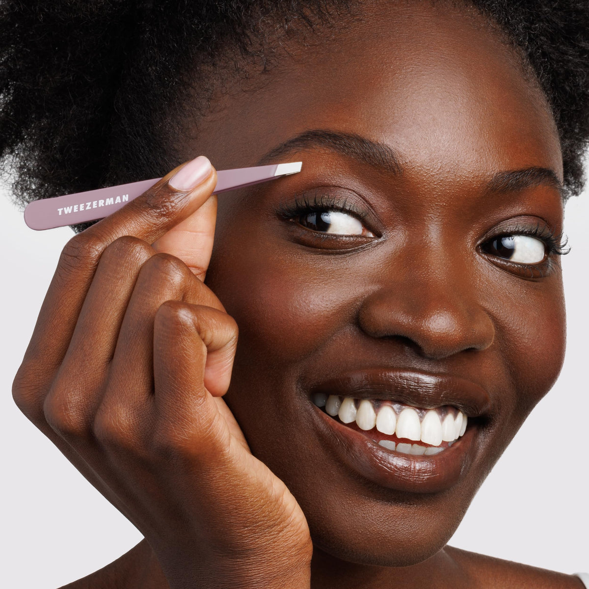 Tweezerman Slant Tweezer- Tweezerman Tweezers for Eyebrows Purple Wisteria