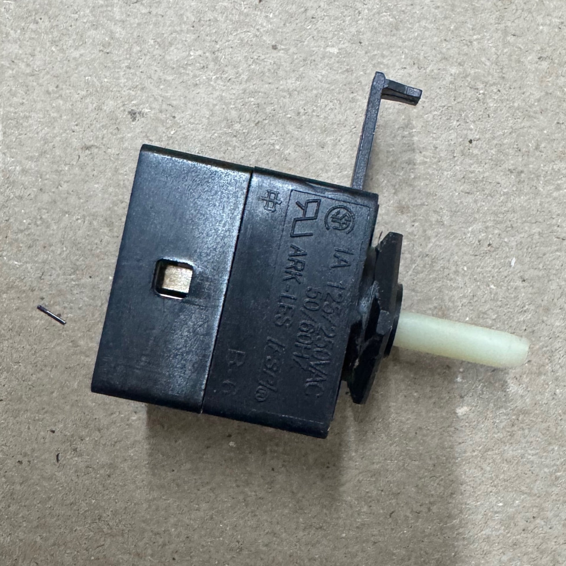 Whirlpool Washer Temperature Switch W10661453