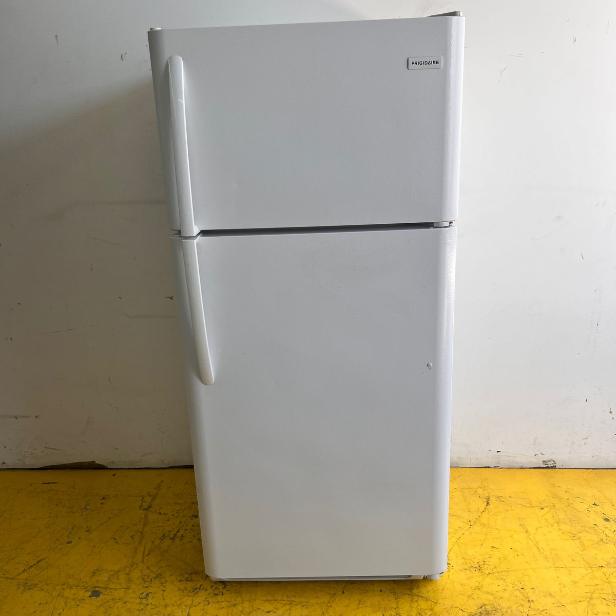 Frigidaire Top and Bottom Refrigerator