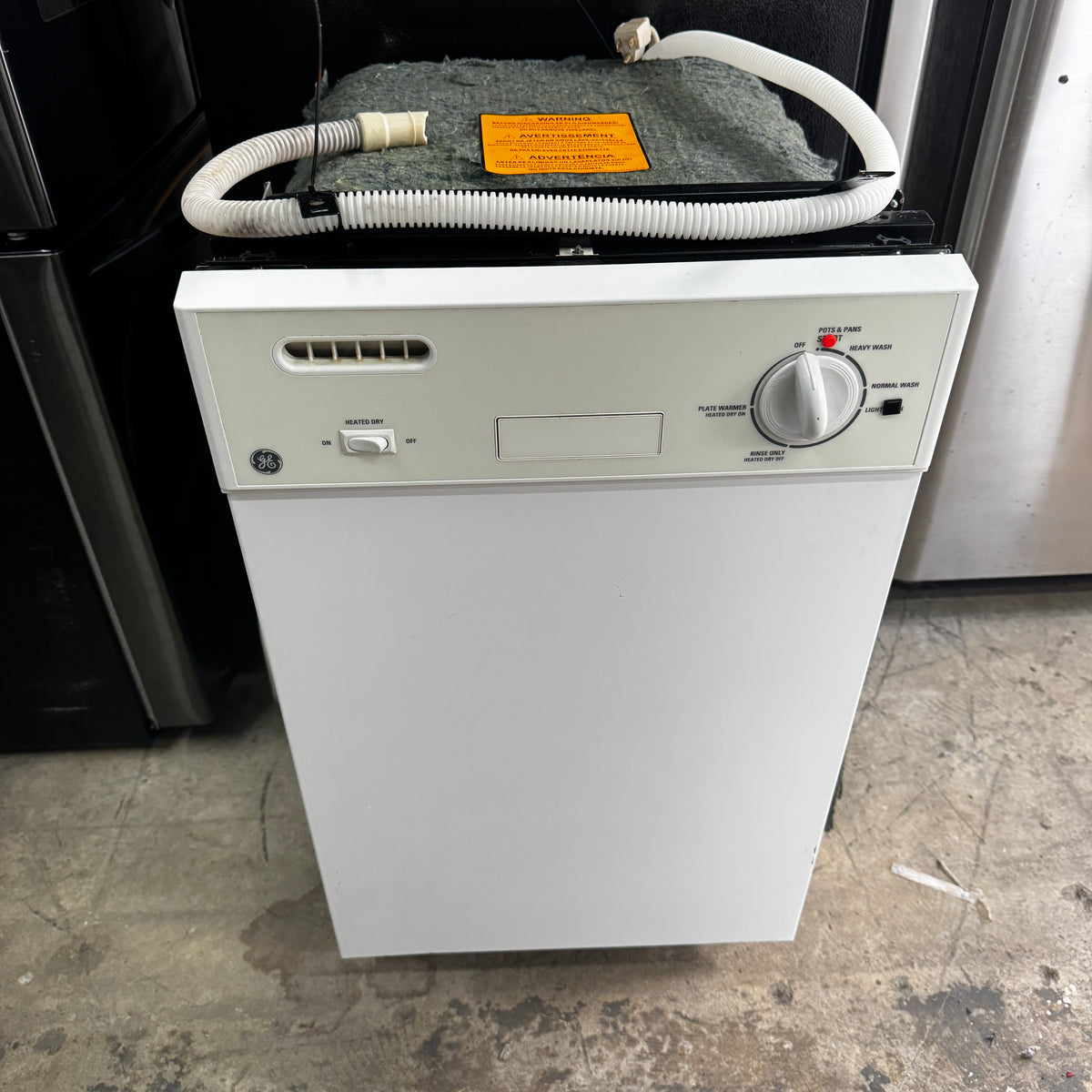 18" GE White Dishwasher
