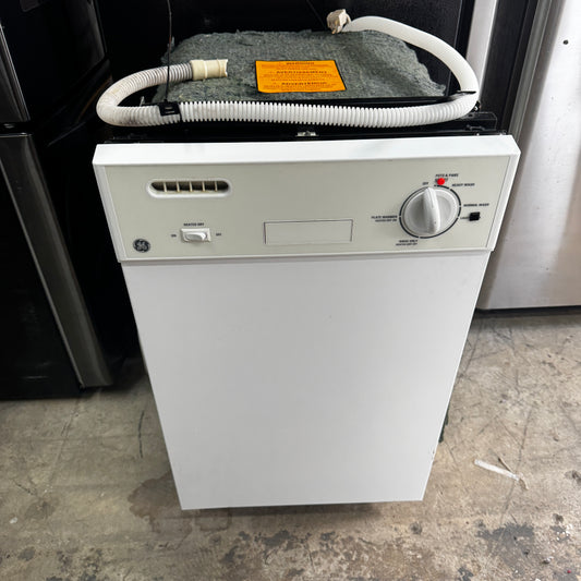 18" GE White Dishwasher

