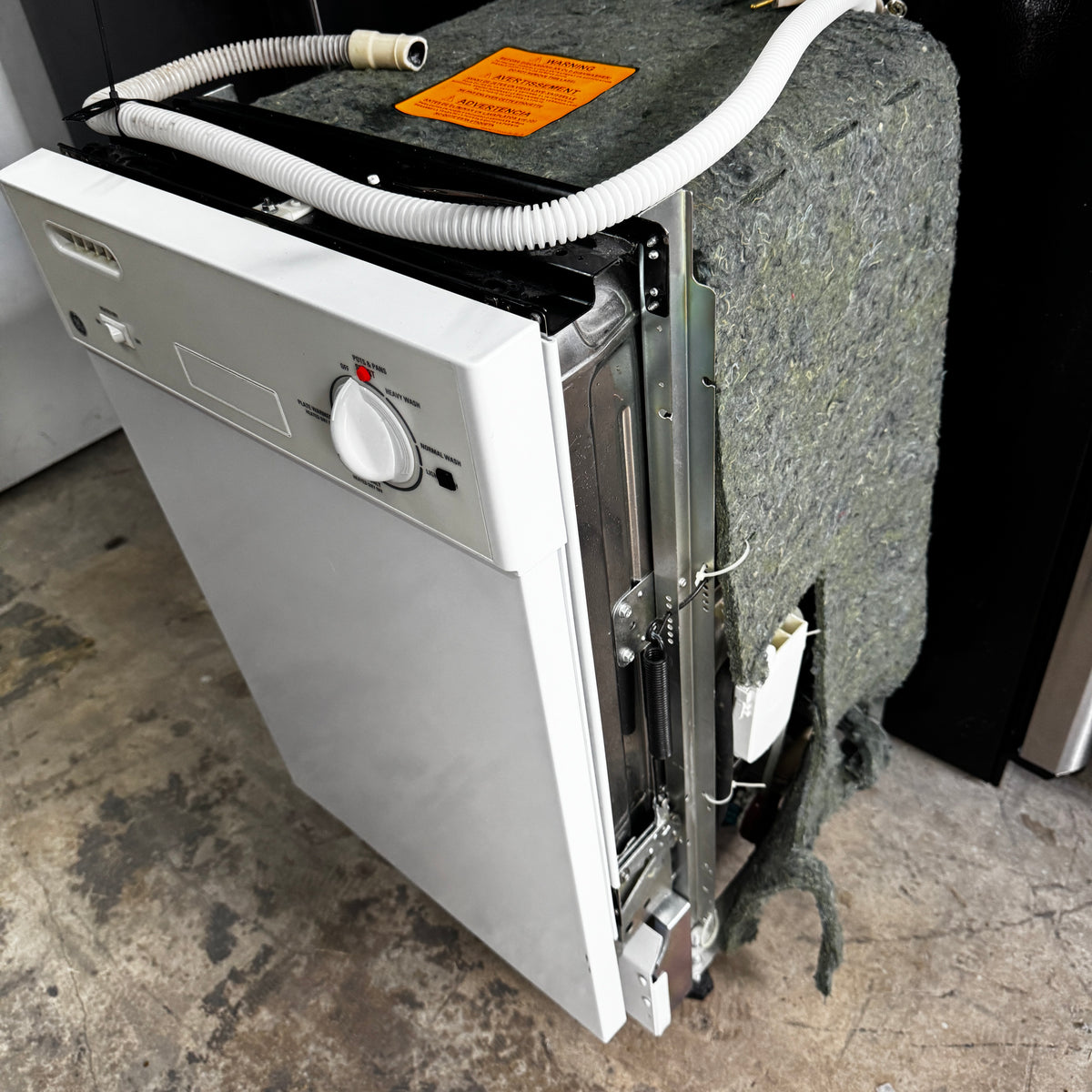 18" GE White Dishwasher