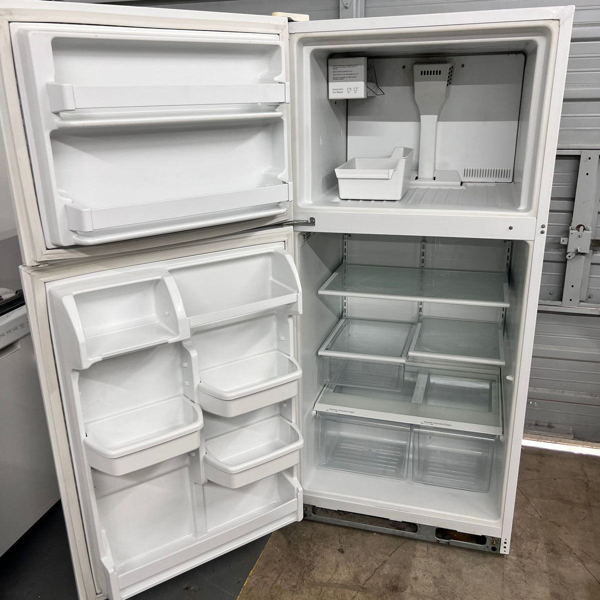 Whirlpool Top and Bottom Refrigerator