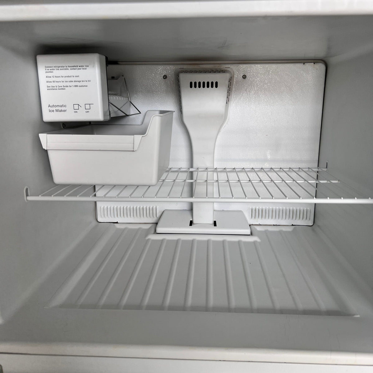 Whirlpool Top and Bottom Refrigerator
