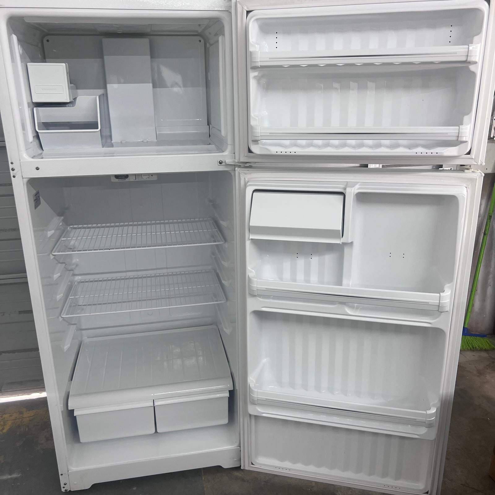 GE Top and Bottom Refrigerator