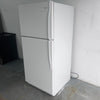 Whirlpool Top and Bottom Refrigerator w/Ice Maker