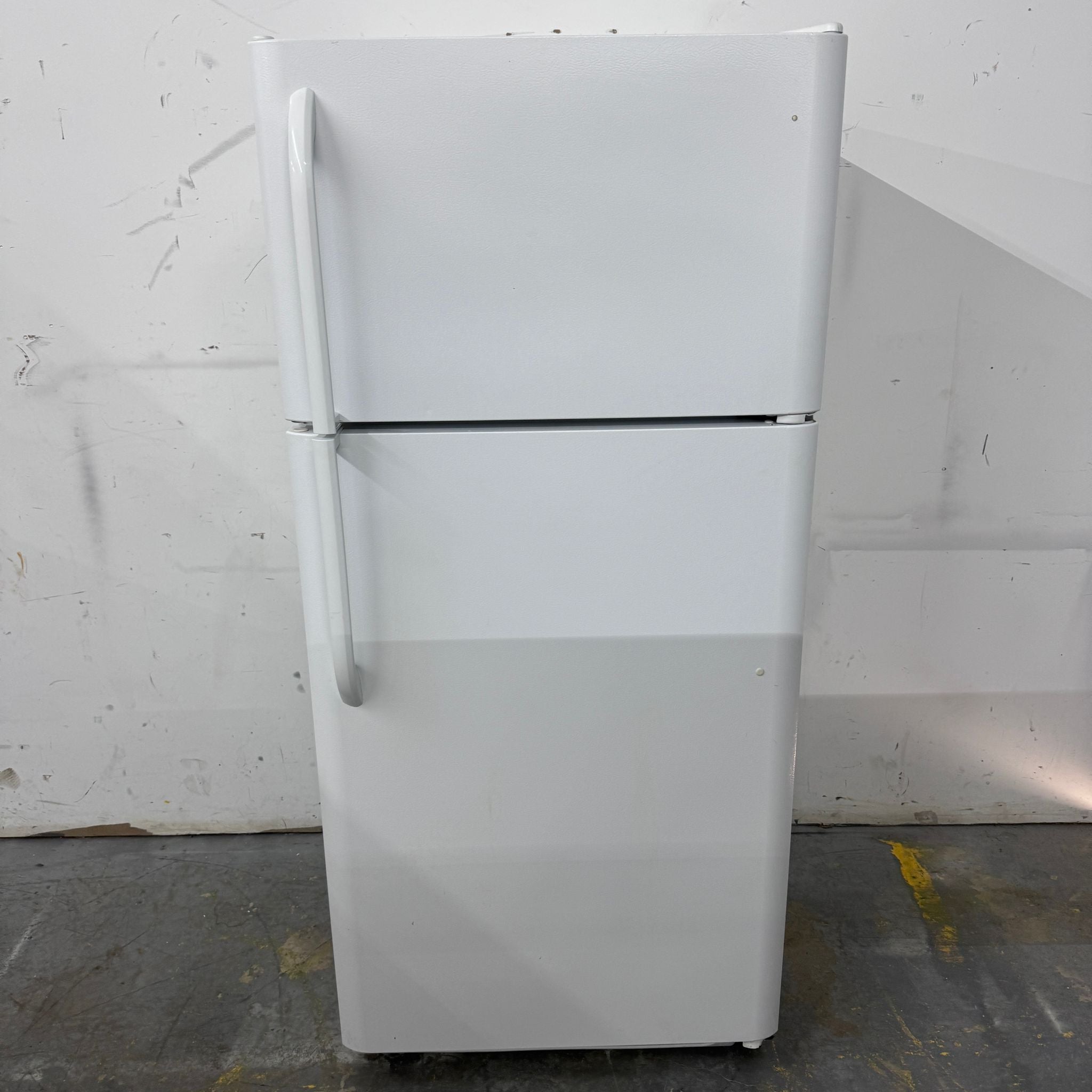 Frigidaire-Top-and-Bottom-Refrigerator