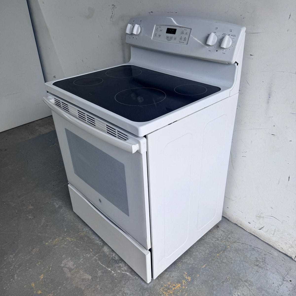GE Electric Stove