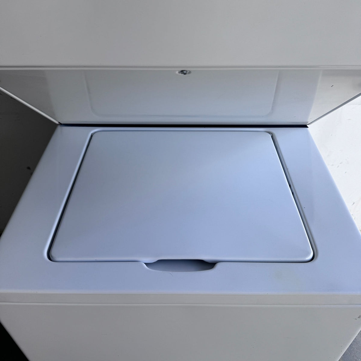 27" Whirlpool Stackable Washer and Dryer