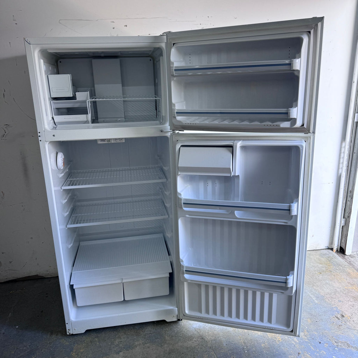 GE Top and Bottom Refrigerator
