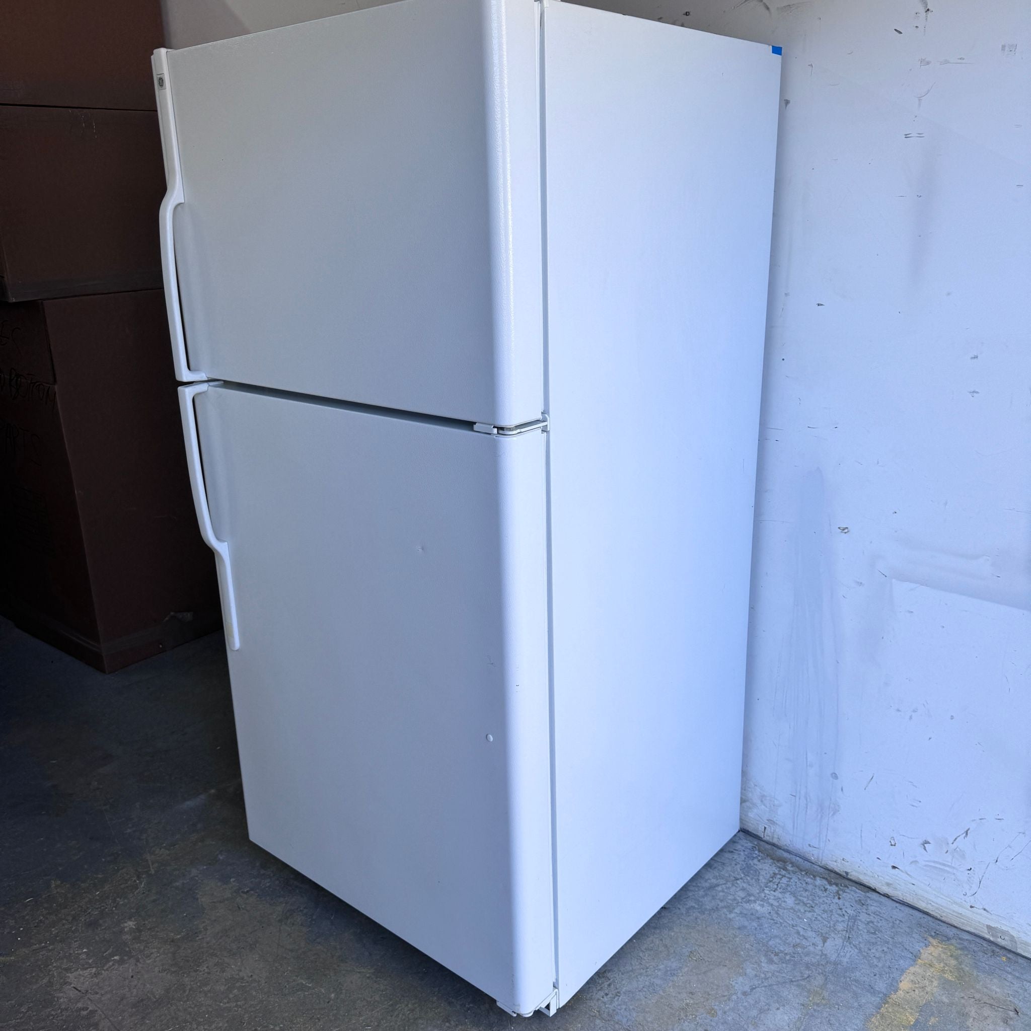 GE Top and Bottom Refrigerator