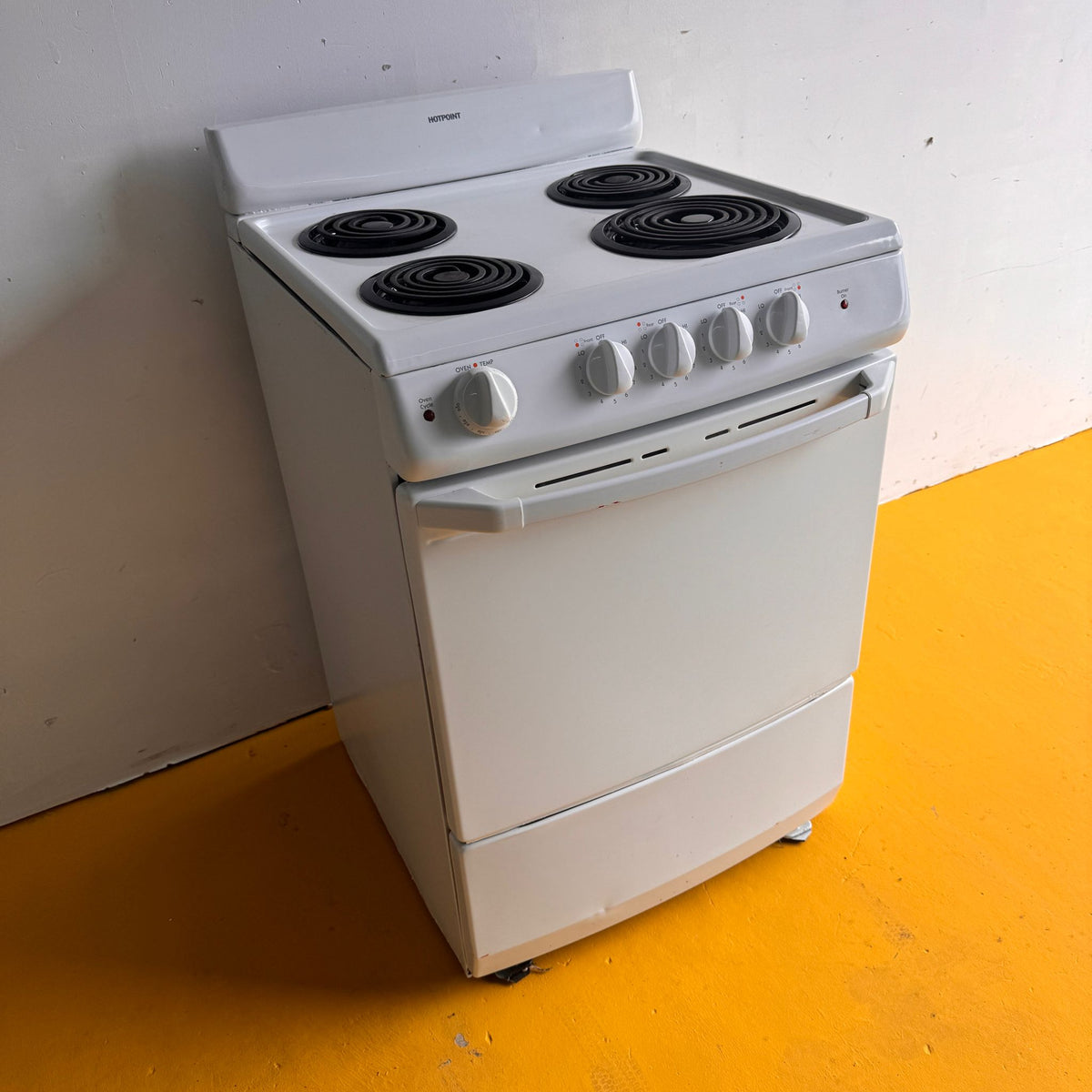 Hotpoint Coil Electric Stove 24-inch