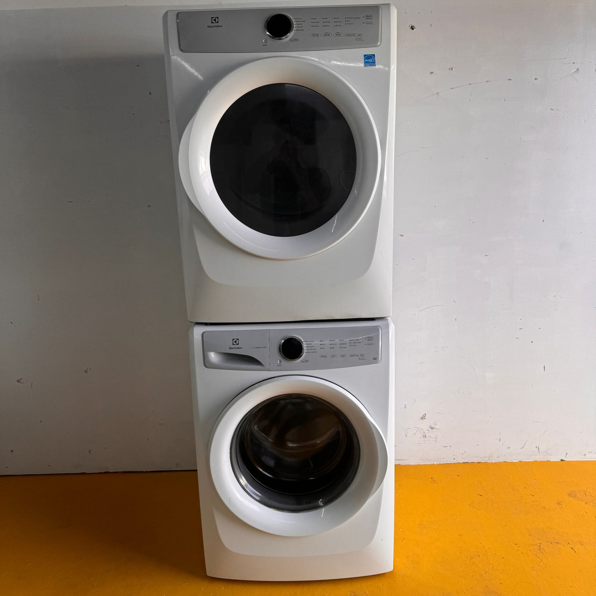 Electrolux-Washer-and-Gas-Dryer-Front-Load