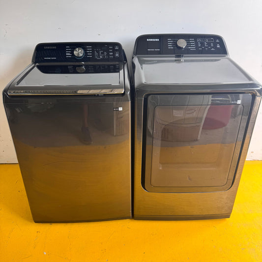 Samsung Washer and Dryer (Brushed Black)