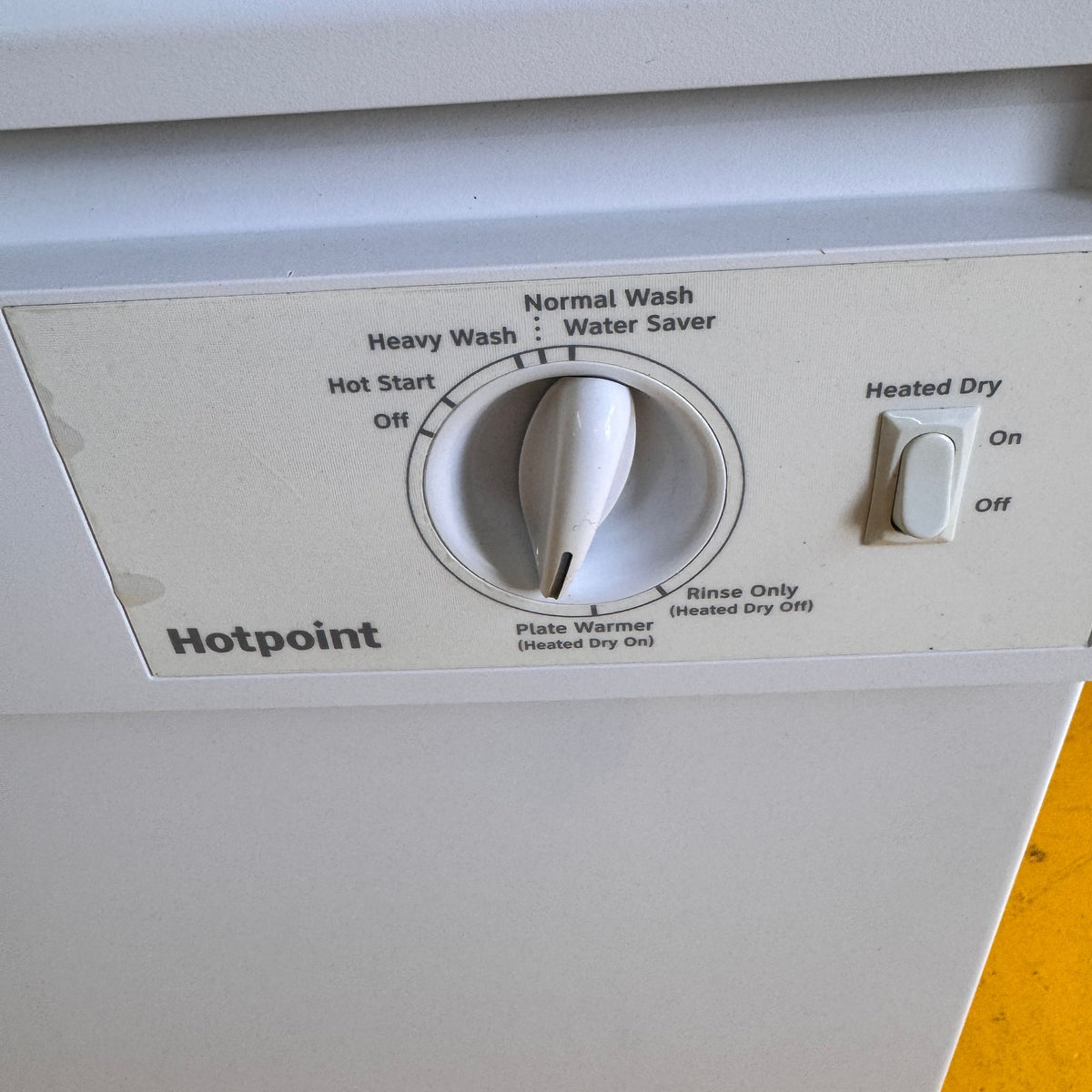 Hotpoint White Dishwasher