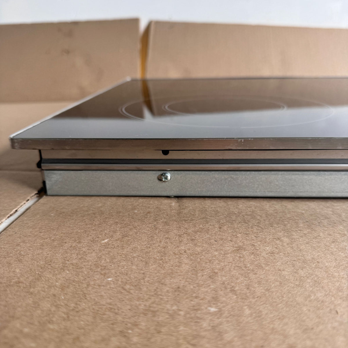 Miele 30 Inch Self-Contained Ceran Glass Electric Cooktop