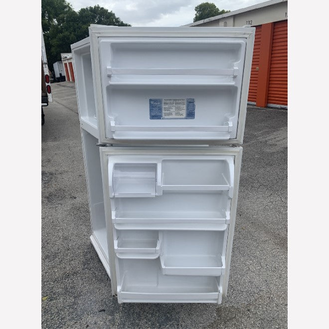 Whirlpool Top and Bottom Refrigerator