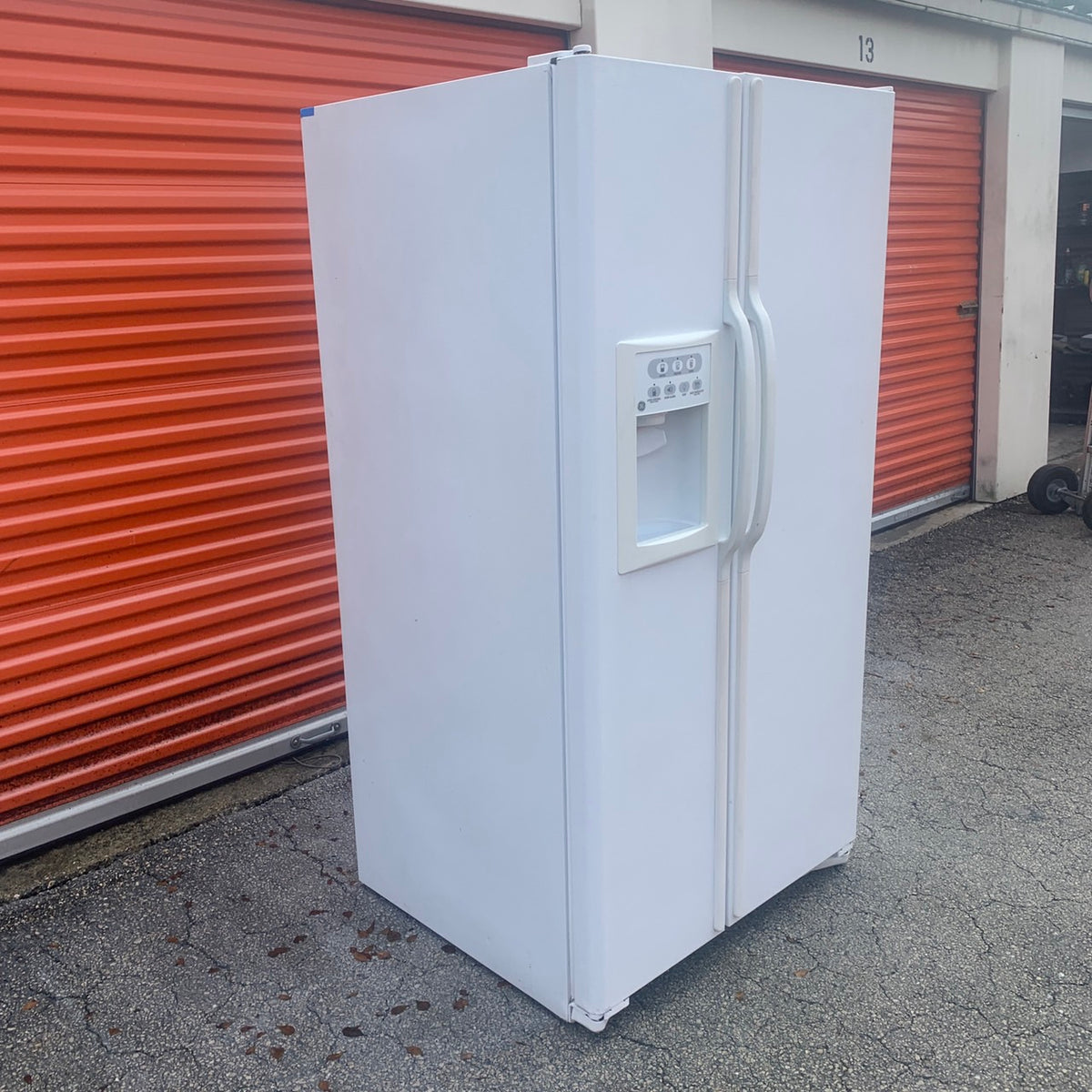GE Side by Side Refrigerator