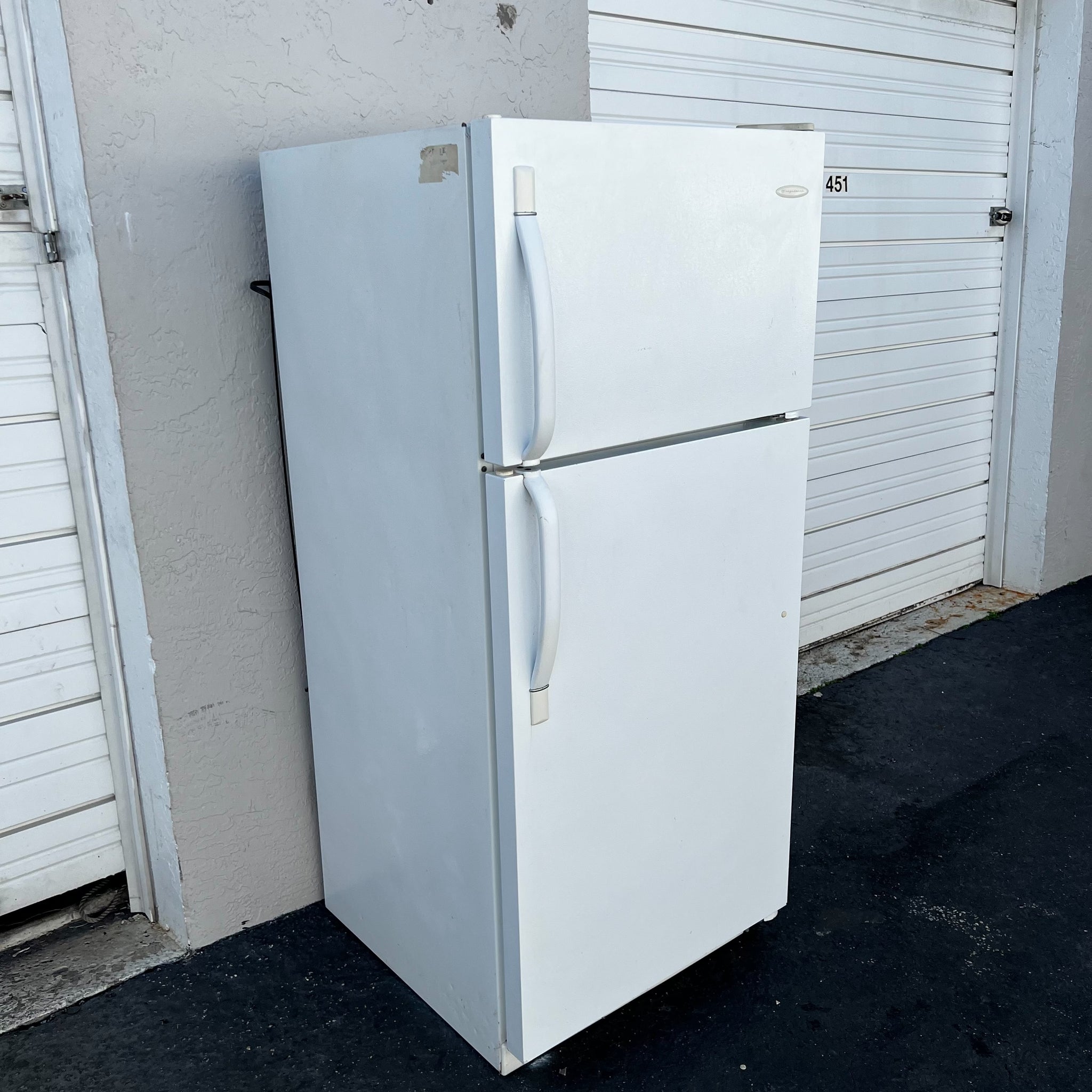 Frigidaire Top and Bottom Refrigerator