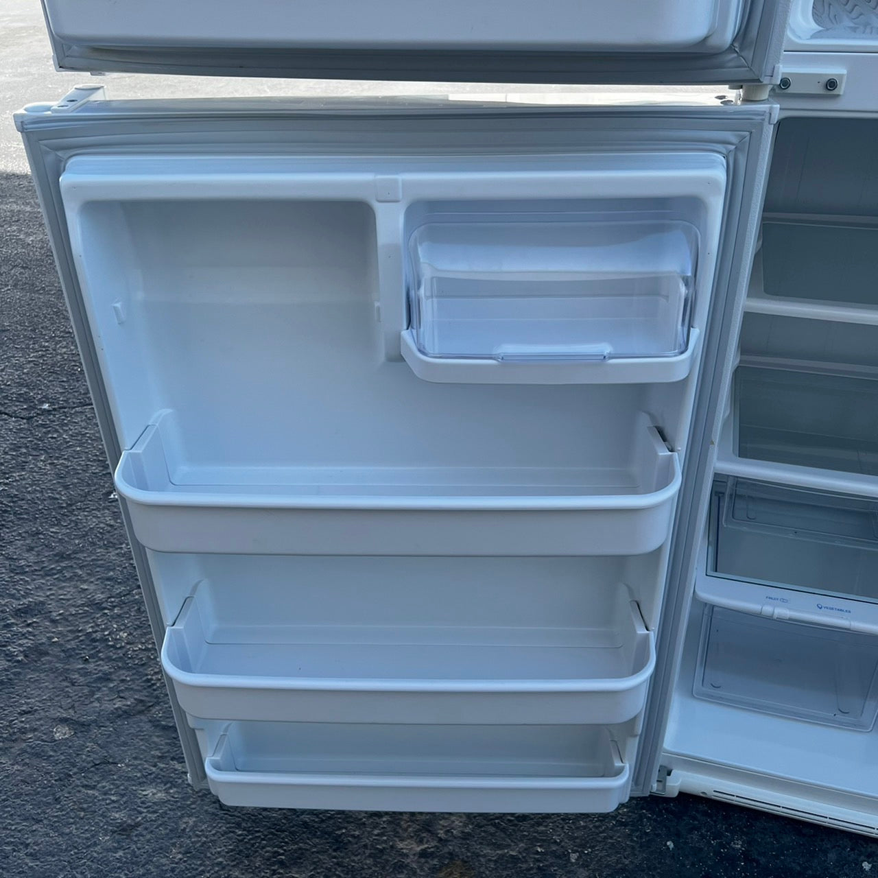Daewoo Top and Bottom Refrigerator
