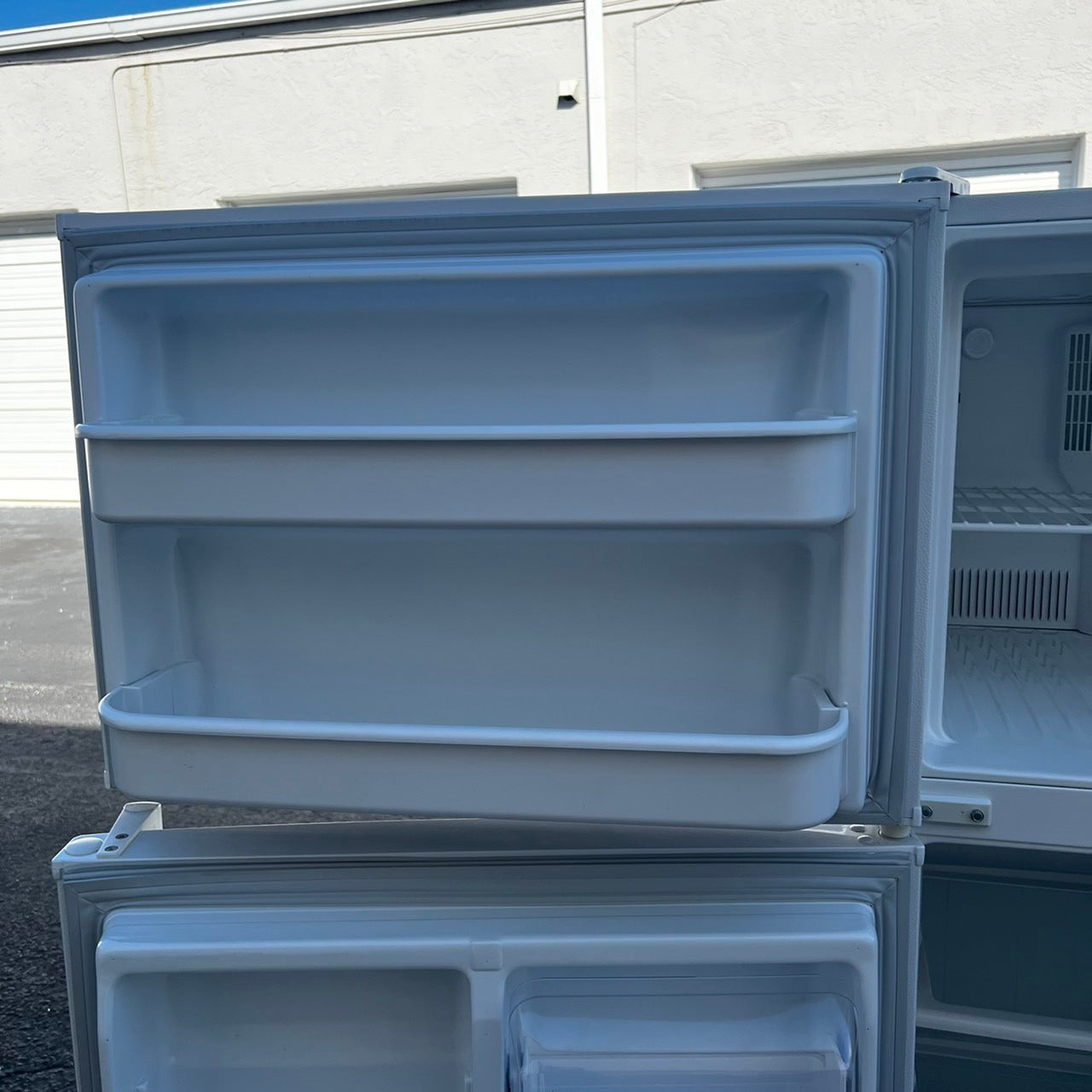Daewoo Top and Bottom Refrigerator