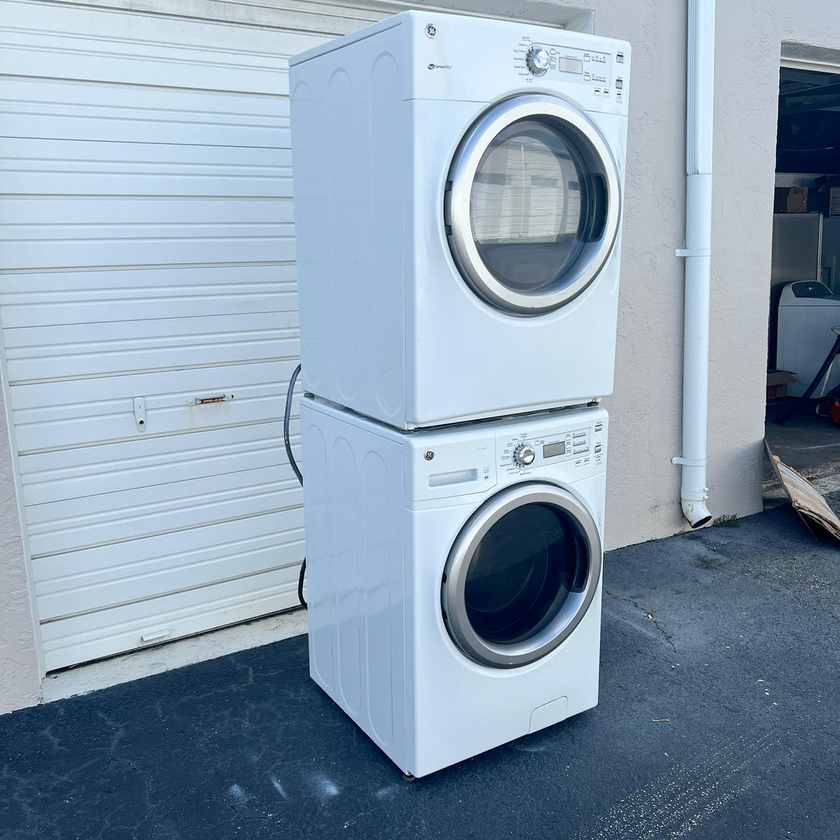 GE Electric Washer and Dryer Front Load