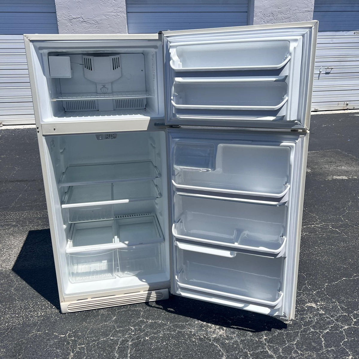 Frigidaire Top and Bottom Refrigerator