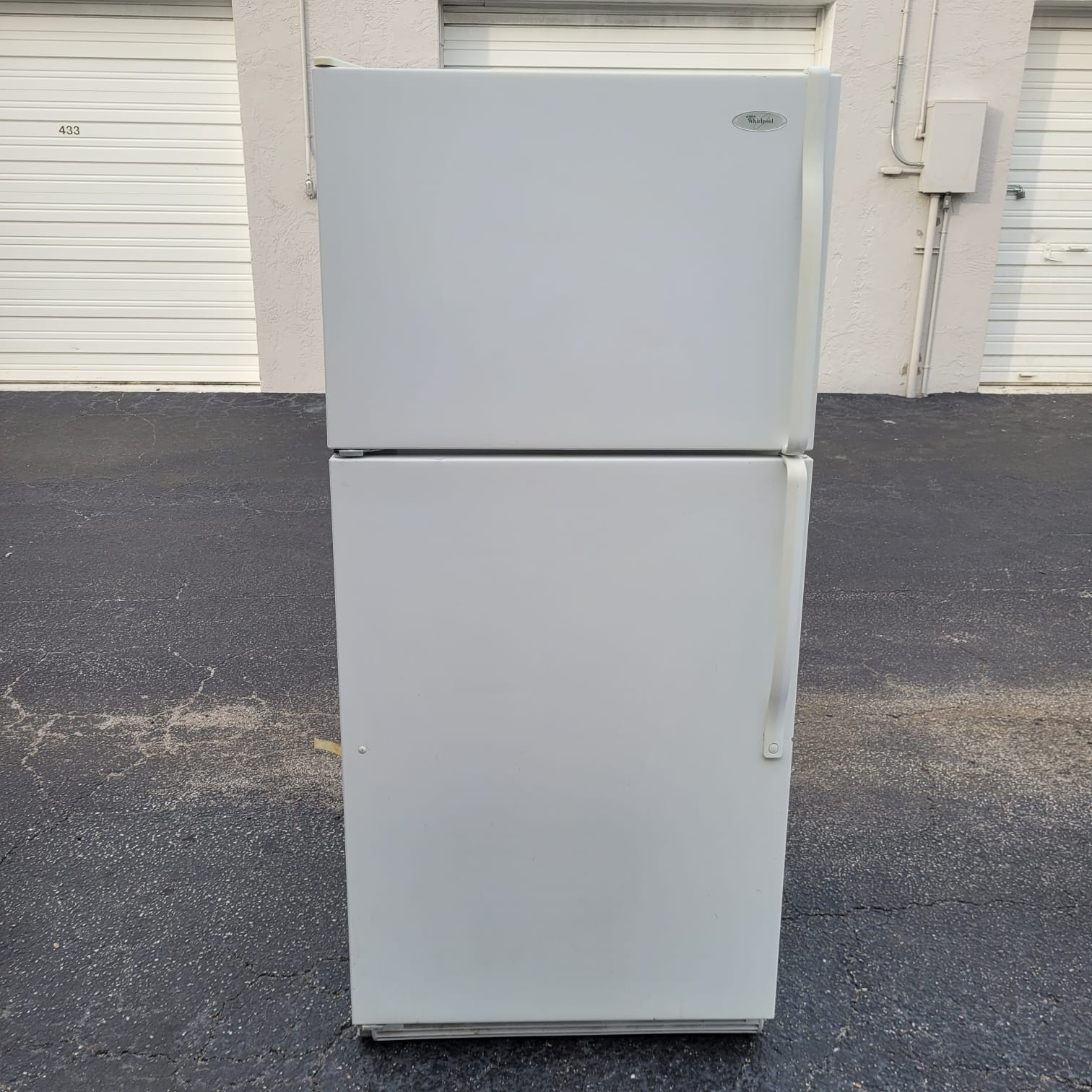 Whirlpool Top and Bottom Refrigerator