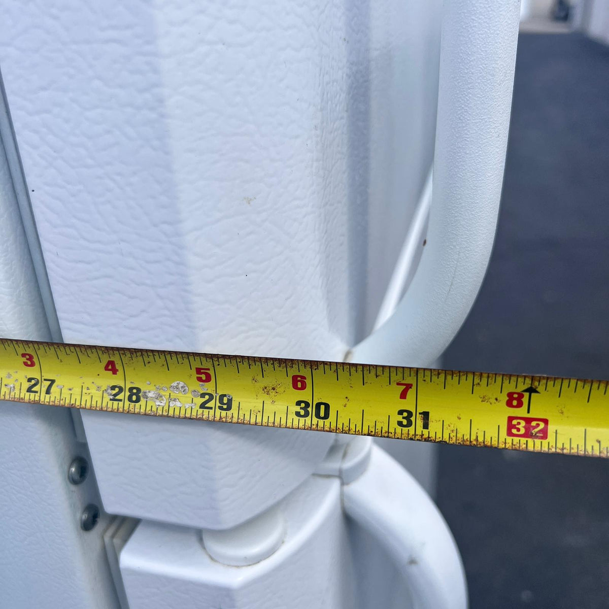 Frigidaire Top and Bottom Refrigerator