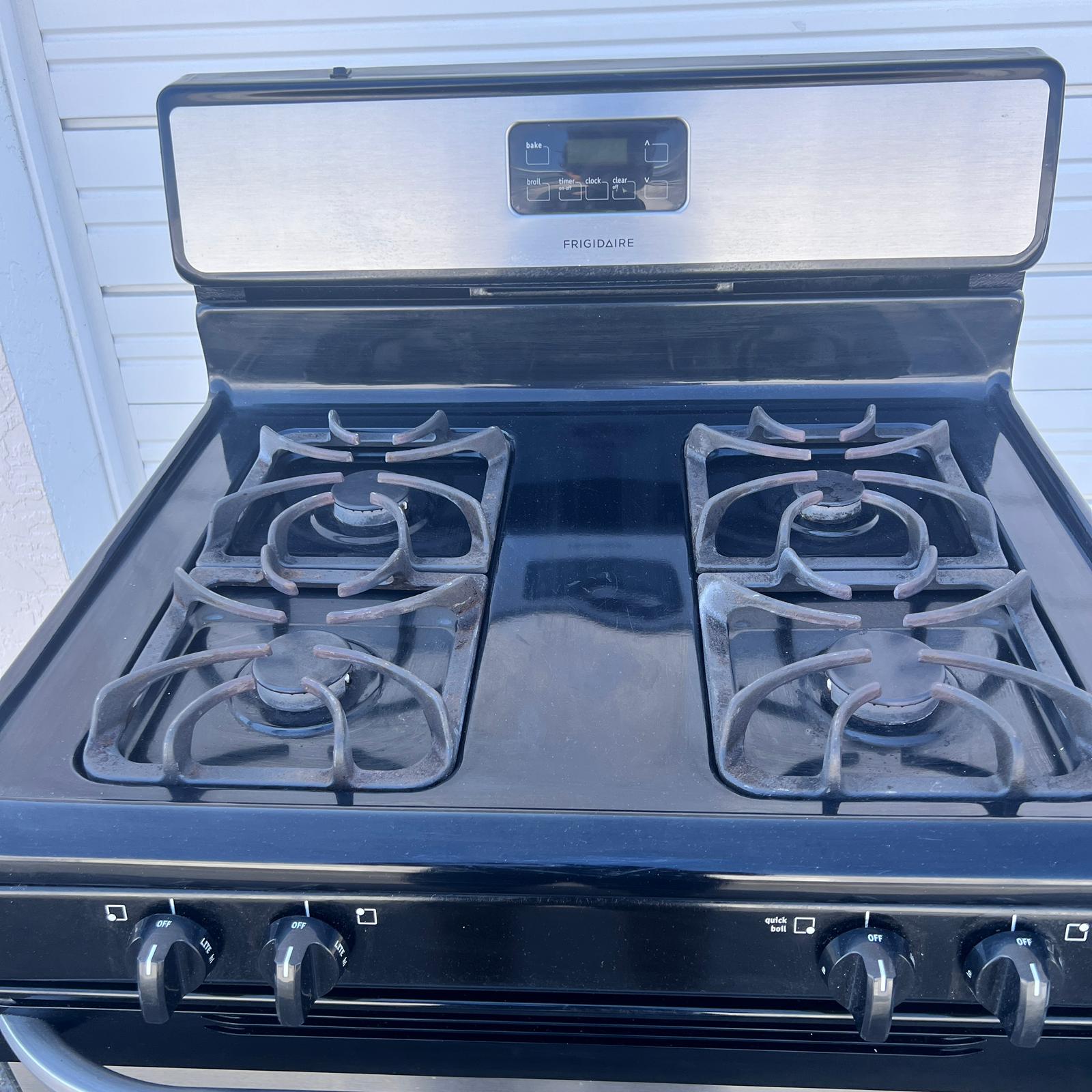 Frigidaire Stainless Steel Gas Stove – AQS