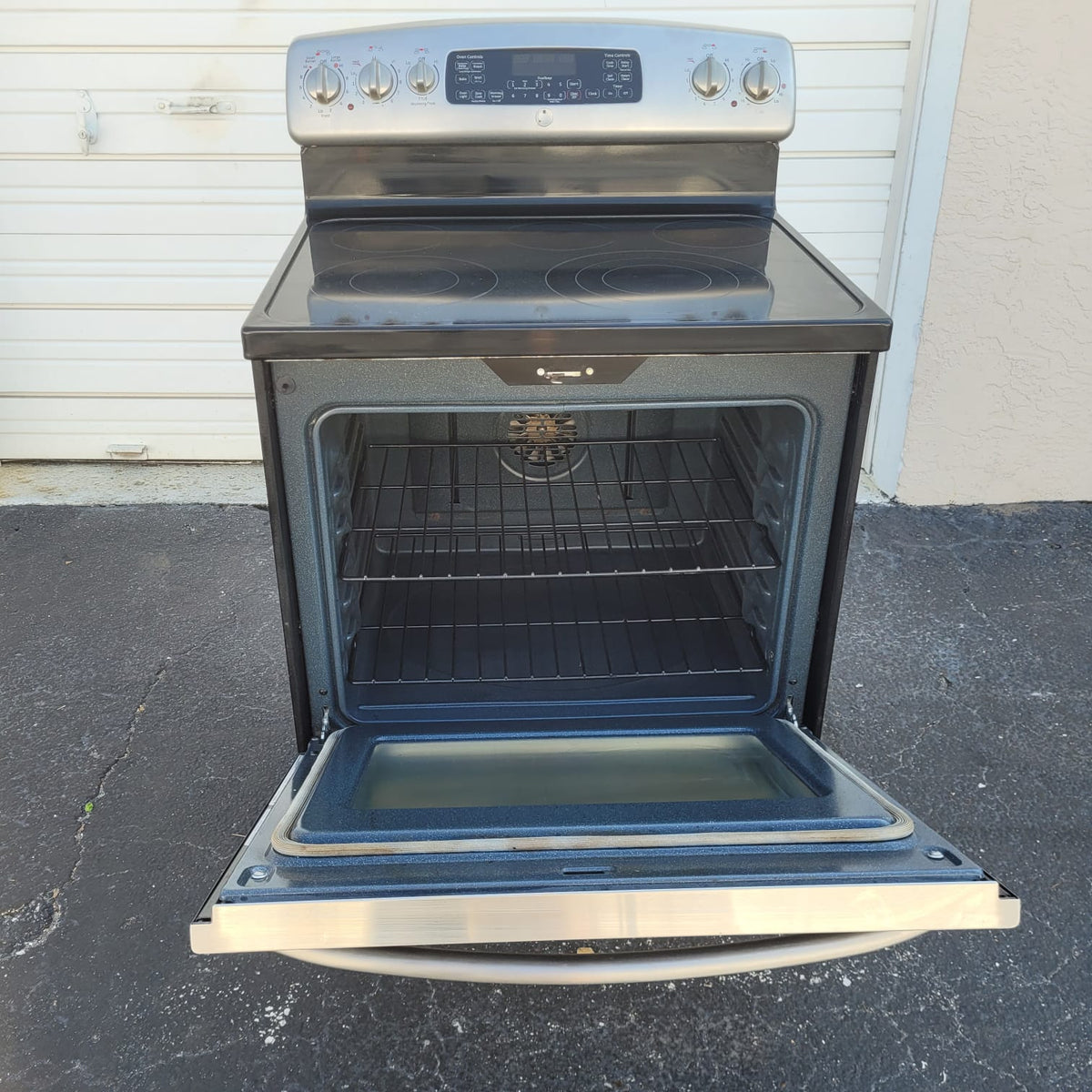 GE Stainless Steel Electric Stove