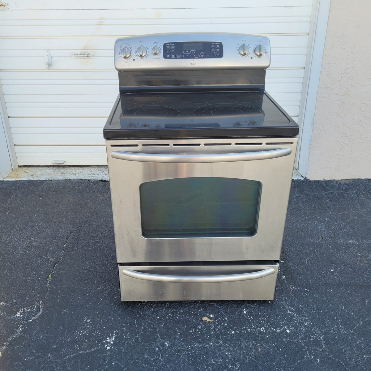 GE Stainless Steel Electric Stove