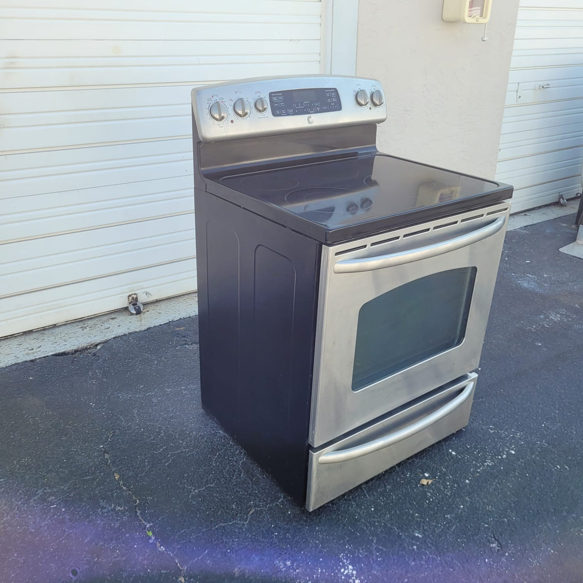 GE Stainless Steel Electric Stove