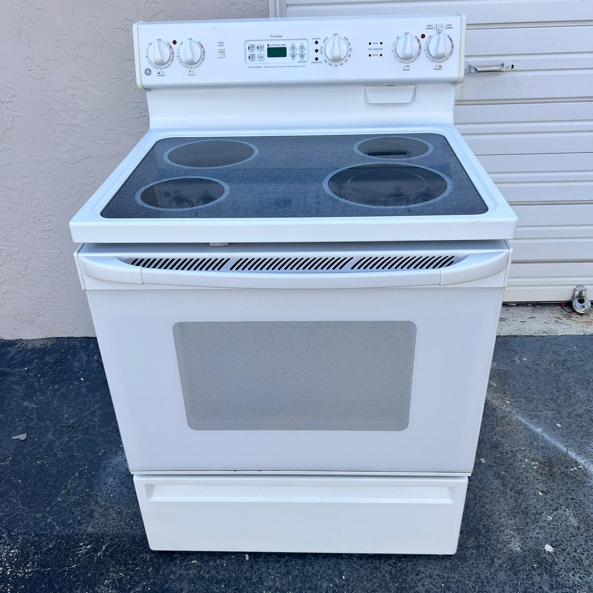 GE Electric Stove