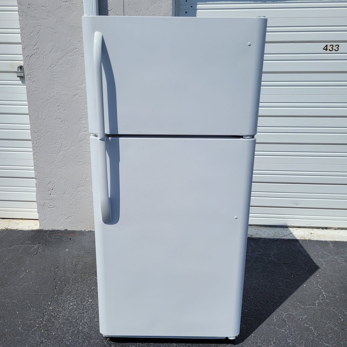 Frigidaire Top and Bottom Refrigerator