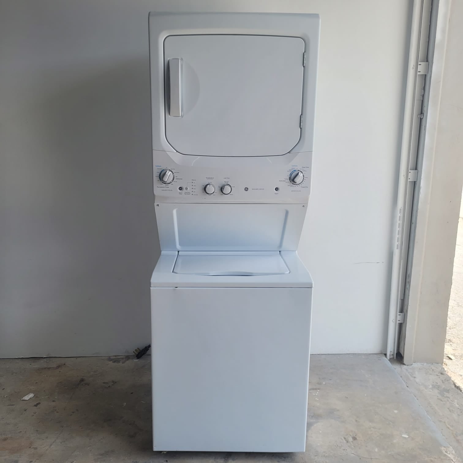 27-GE-Stackable-Washer-and-Dryer